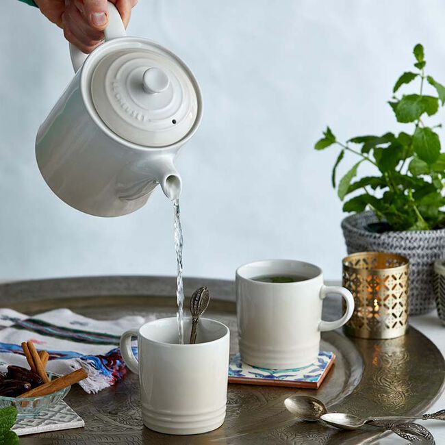 Le Creuset Grand Teapot - Meringue
