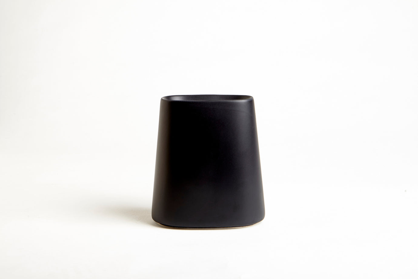 Crater Ceramic Dish Brush Holder – Matte Black